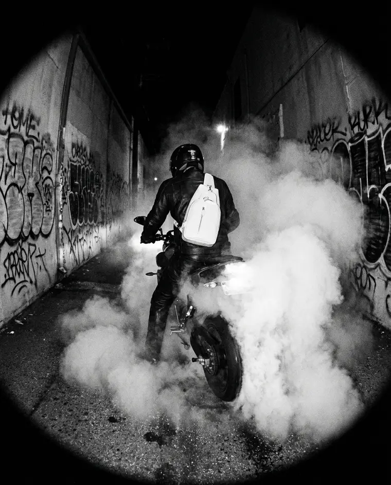 Gena: after hours, smoke and motorcycle
