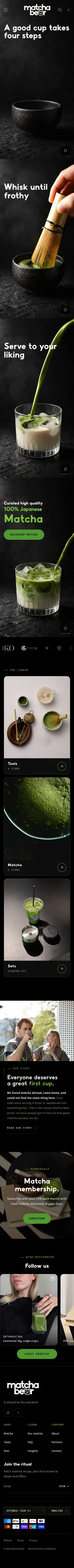 Matcha Beari avaleht telefoniekraanil, valmistamise sammud püstformaadis.